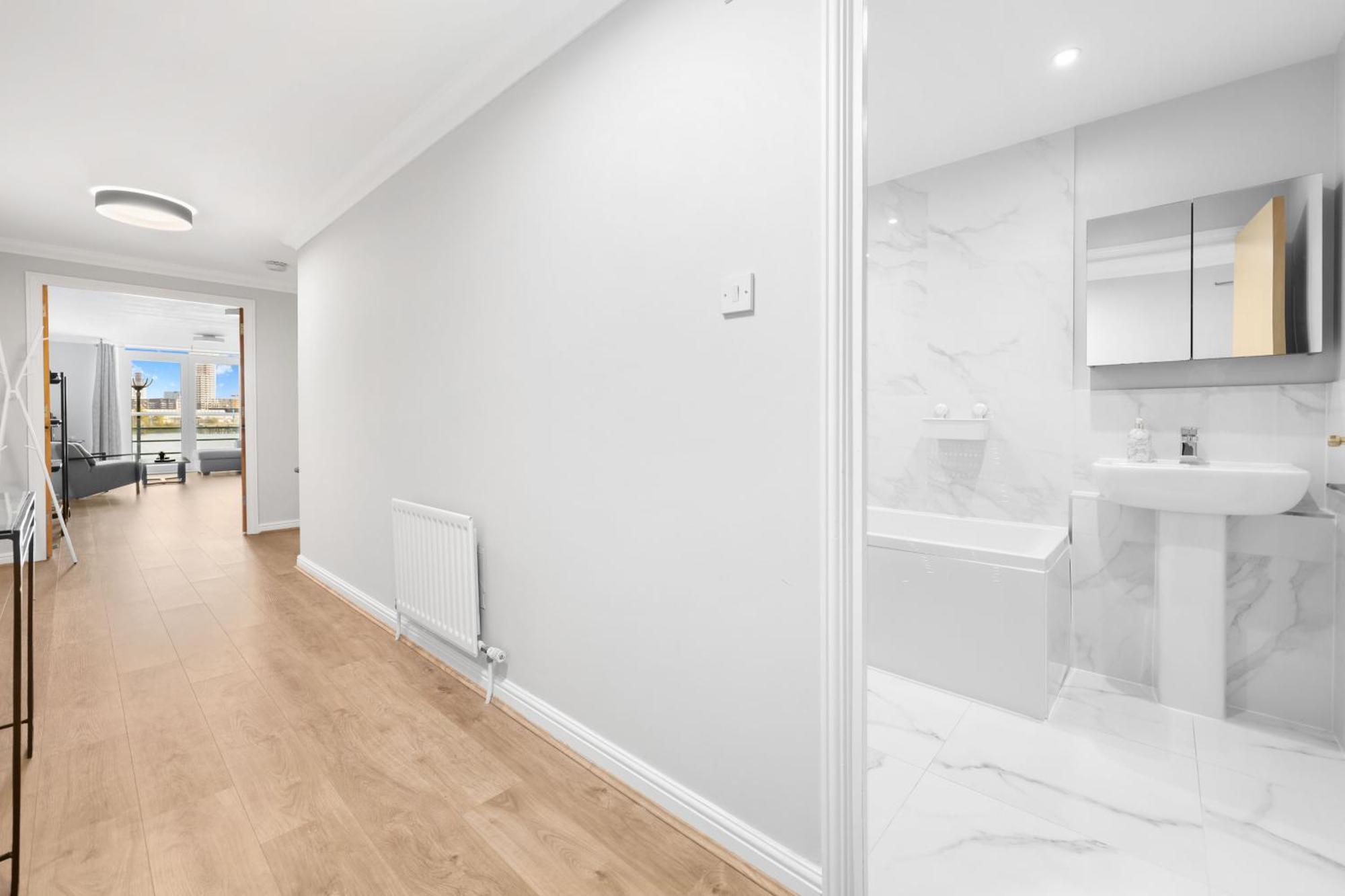 Appartamento 2 Bedroom Short Term & Flexible Renting Canary Wharf With Free Parking And Free Wifi Londra