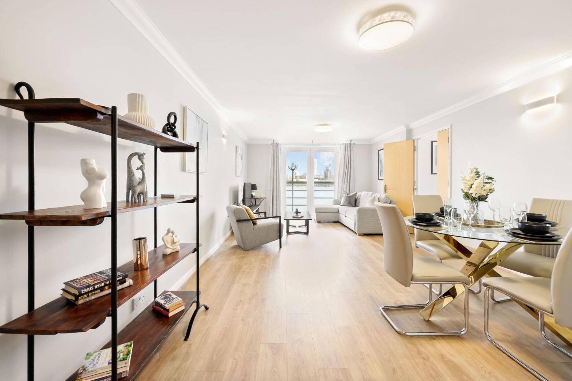 2 Bedroom Short Term & Flexible Renting Canary Wharf With Free Parking And Free Wifi